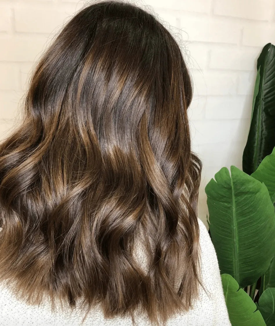 hair gloss, shiny hair