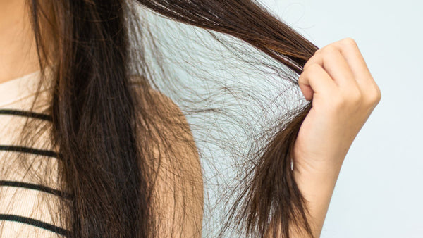 Postpartum Hair Shedding vs. Weight-Loss Shedding: How to Tell the Difference