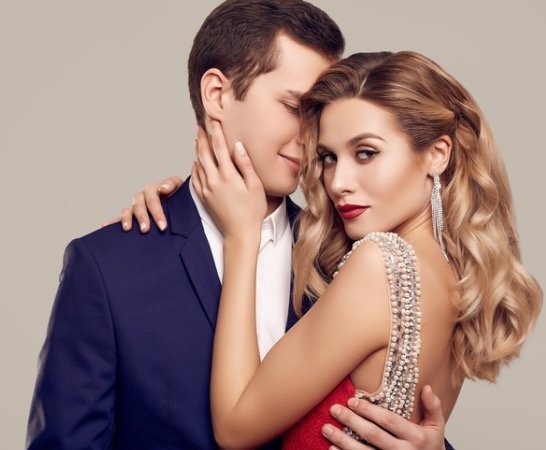 Sweetheart Hairstyles: guaranteed to put the swoon into date night! - Number 4 Hair Care